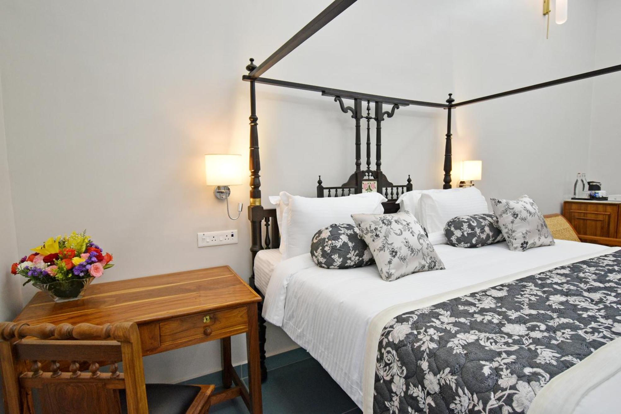 Le Colonial Suites Pondicherry Ngoại thất bức ảnh