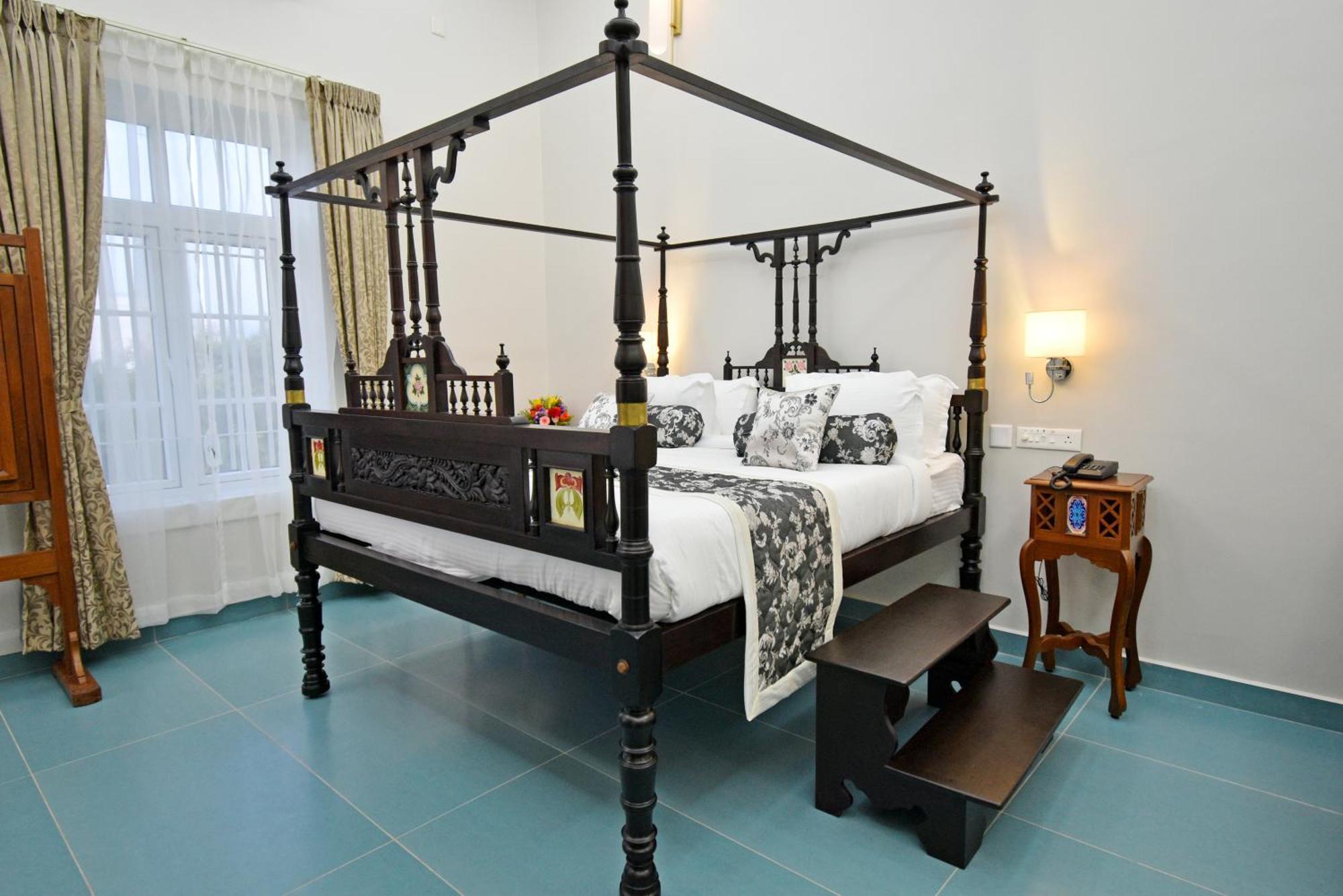 Le Colonial Suites Pondicherry Ngoại thất bức ảnh