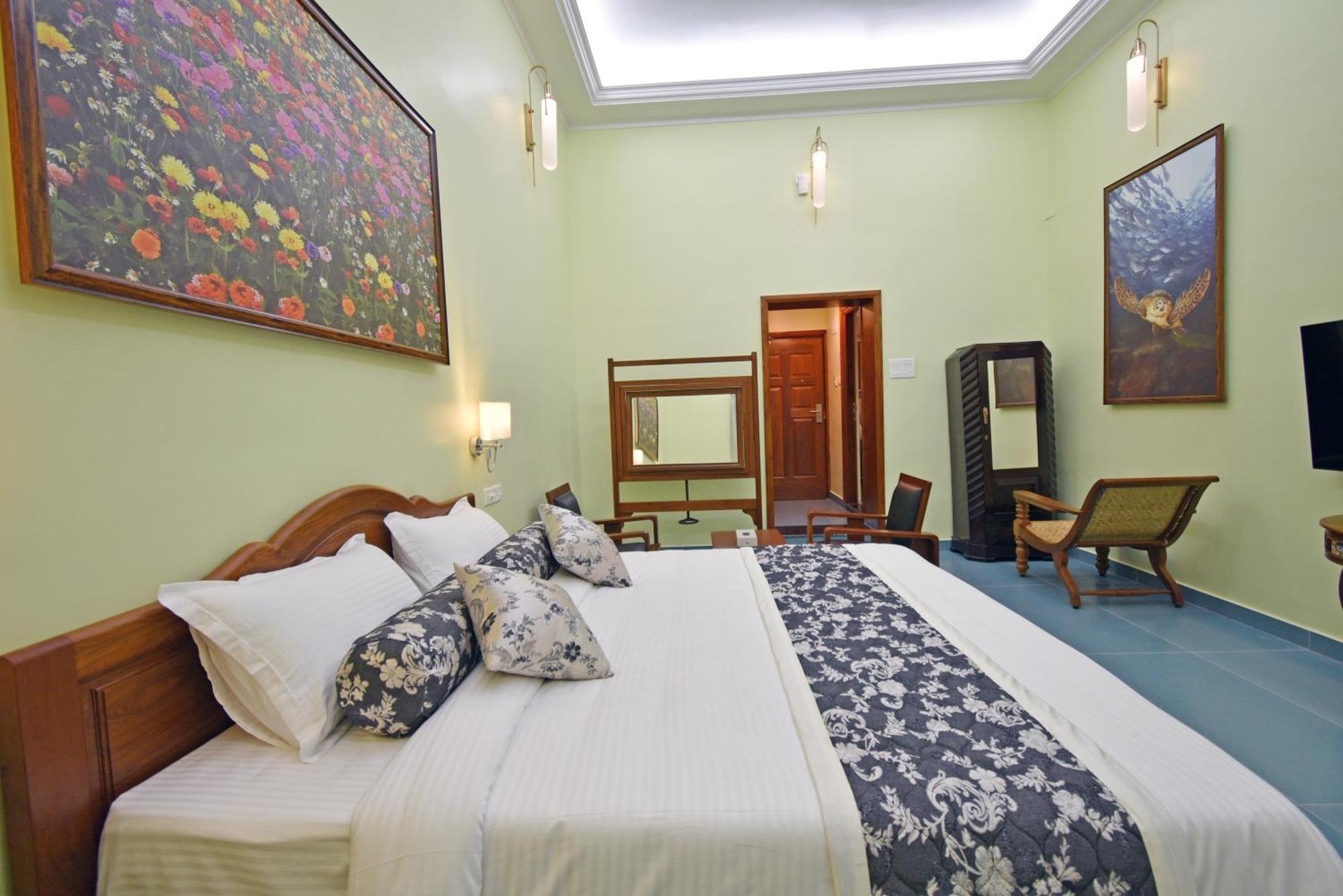 Le Colonial Suites Pondicherry Ngoại thất bức ảnh